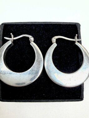 925 Sterling Silver Vintage Hoop Earrings (.93 inch) (6.5 grams)